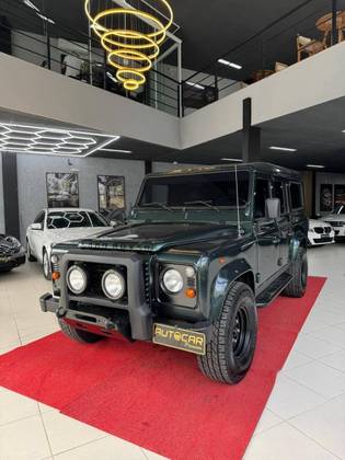 LAND ROVER DEFENDER 2.5 COUNTY SW 110 4X4 TURBO DIESEL 4P MANUAL